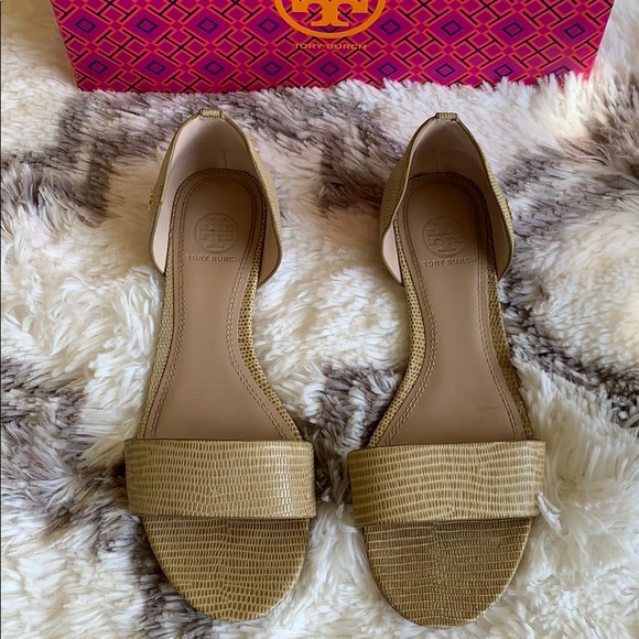 Tory Burch Shoes - Tory Burch Savannah Flat Sandal